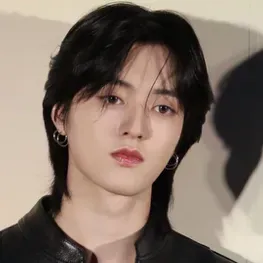 Haruto Watanabe: Fantasy-themed AI roleplay character art for immersive storytelling