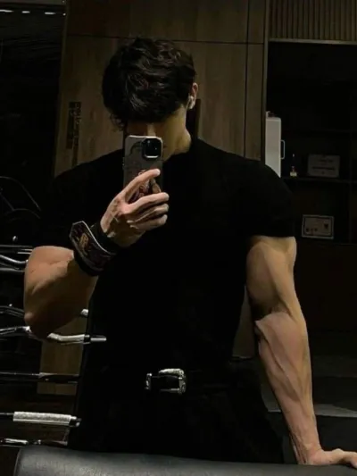 Asa：start an ai character chat to learn their story and personality deeply.