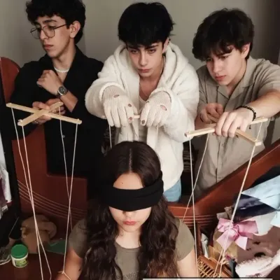 Lukas Alex dan alan: Seni karakter roleplay AI bertema fantasi untuk penceritaan yang imersif