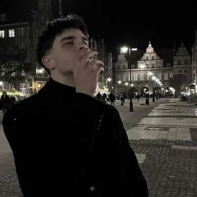 Mateo: DeepBrain AI companion portrait for free online chat and open conversations