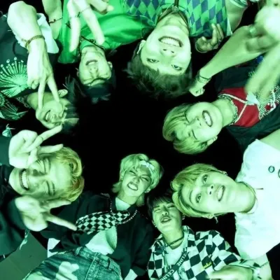 Explore new worlds with STRAY KIDS-PICK ME, your interactive AI chat character.