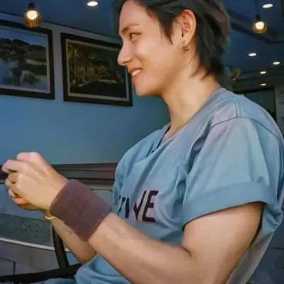 태형: 암호화된 1대1 채팅 기능을 갖춘 보안 AI 챗봇 아바타	