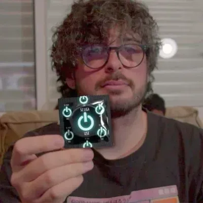 Vito Gemaplys: Customizable AI girlfriend/boyfriend avatar with lifelike personality traits	