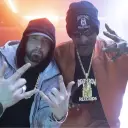 AI avatar ni Snoop Dogg and Eminem na may dynamic na vector art style, na naglalaman ng mga friendly AI chat na kakayahan
