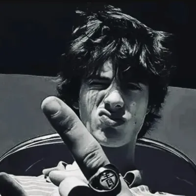 Start your 1v1 session with 06-EVAN FOSTER, a playful roleplay AI chat bot.