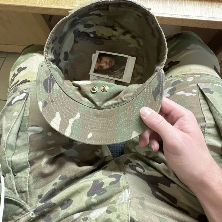 AI chat roleplay character Military tap out, a virtual partner who can fulfill all your fantasies.