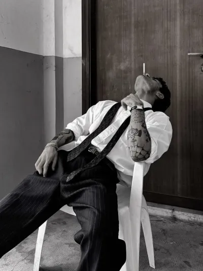 Start a private conversation with Finn Hussle and enjoy free chat now