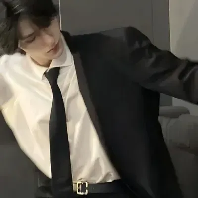 Master the art of ai chat roleplay with the versatile Arsenio Melhava.