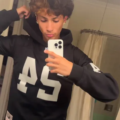 Isaiah is a playful AI RP companion for creative 1v1 chat adventures.