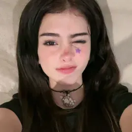 Nataly Gomez: Playful AI chatbot mascot enhancing user engagement in random chats	