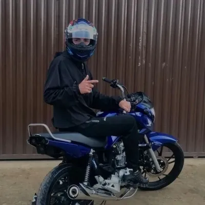 Matheus: Secure AI chatbot avatar na may naka-encrypt na 1v1 chat na kakayahan