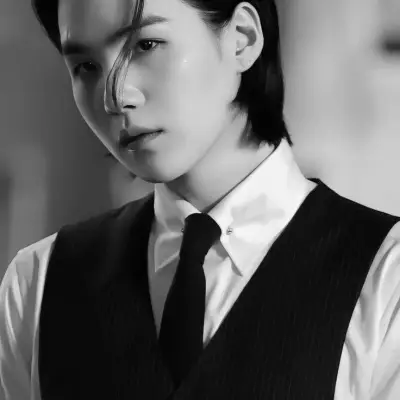 Min Yoongi: Fantasy-themed AI roleplay character art for immersive storytelling