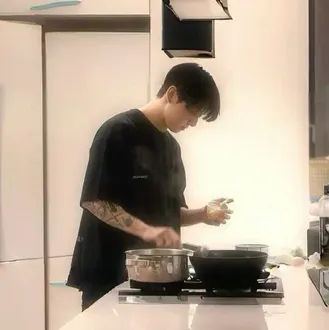 ДжейДжейКей: Познакомьтесь с новыми онлайн-друзьями в нашем chatboxai, лучшем бесплатном чат-боте с глубокими возможностями чата на основе искусственного интеллекта.	