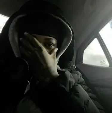 Dive into interactive conversations with kam, the ultimate AI chat character.