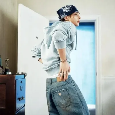 Hyunjin: Rastgele sohbetlerde kullanıcı etkileşimini artıran eğlenceli yapay zeka sohbet robotu maskotu	