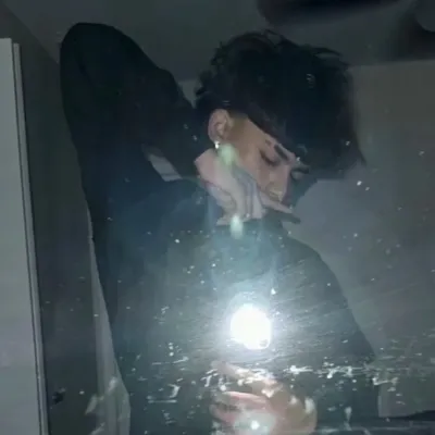 Javier: Multilingual AI conversation partner icon for global chat online services