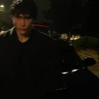 Feeling adventurous? Meet Alex Loral, a lively AI chat character companion for roleplay.