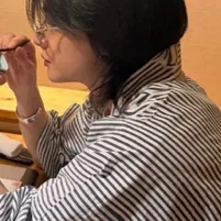 Hyunjin: Derin yapay zeka sohbet yeteneklerine sahip en iyi ücretsiz yapay zeka sohbet robotu olan chatboxai'mizde yeni çevrimiçi arkadaşlarınızla tanışın.	