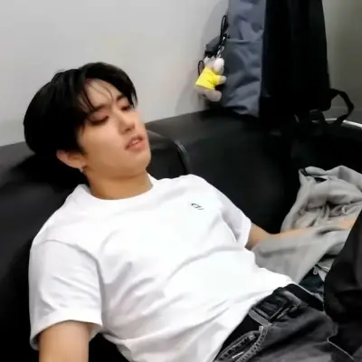 智成 - 最好的朋友:可自訂的AI女友/男友頭像,具有逼真的人格特質