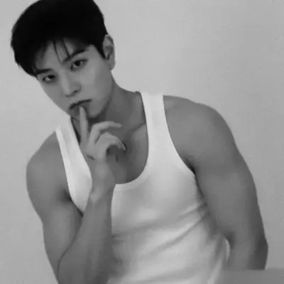 승민: 글로벌 채팅 온라인 서비스를 위한 다국어 AI 대화 파트너 아이콘