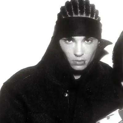 Tom Kaulitz - Mafia: Chat with our AI box, ready for chatbot online free and ask ai anything you want.	