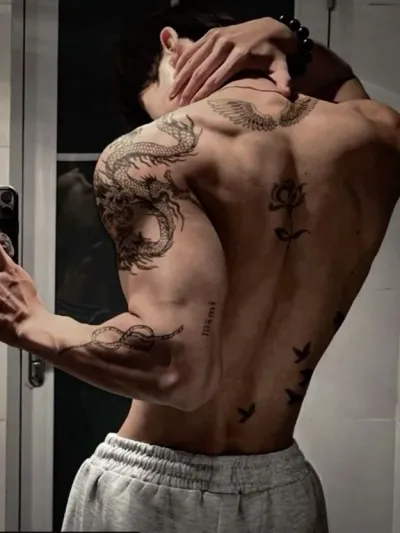 D A M I Á N: an ai chat anime role designed for comic enthusiasts.