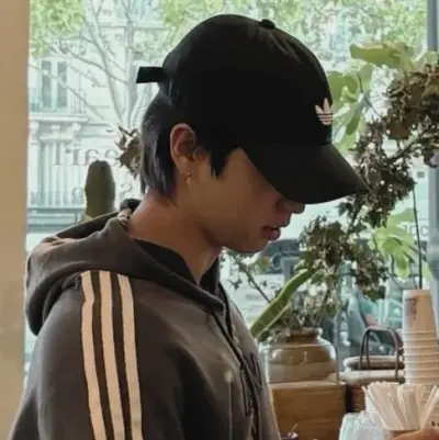 한 지성 - 민성: 암호화된 1대1 채팅 기능을 갖춘 보안 AI 챗봇 아바타	