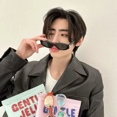 Park Sunghoon: Best AI Chat Awaits You at the Intersection of Technology and Imagination.