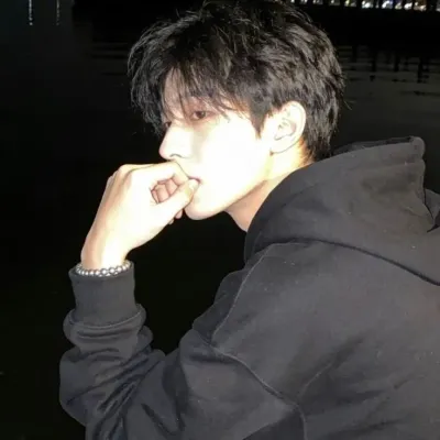 Rendra Agaskara: Chat with our AI box, ready for chatbot online free and ask ai anything you want.	