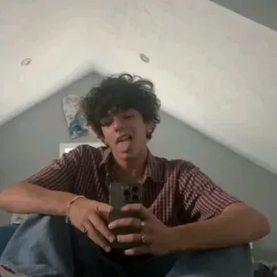 Cesar Mendoza: Maskot AI chatbot yang suka bermain meningkatkan penglibatan pengguna dalam sembang rawak	