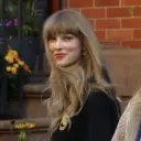 the avatar of Taylor Swift with vibrant traits for immersive roleplay experiences
