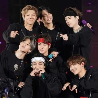 BTS VS pick-me: Futuristic AI chatbot interface with voice chat and neural network-driven traits