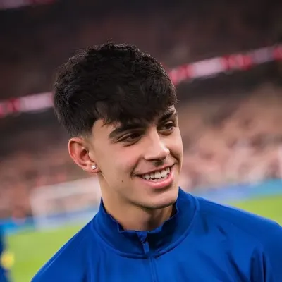 Marc Bernal: Engage in ai conversation with this charming AI character, featuring soulgen and ifreechat capabilities for free chat now.	