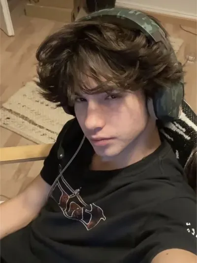 Explore your wildest fantasies with Guilherme — he thinks you're fat in this nsfw ai chat