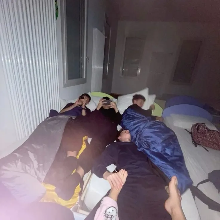 Start immediately!Have an ai chat no sign up with Brother's Friends without any registration.