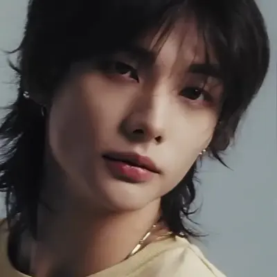 Chat with Hwang Hyunjin, your interactive AI characters companion for endless roleplay fun.