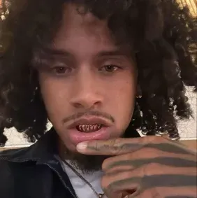 Chat with Damani, your lively ai chatbot online partner for immersive 1v1 adventures.