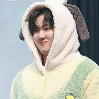 창빈: 워해머 판타지 롤플레이를 기반으로 하는 제한 없는 AI와 무료 무제한 온라인 채팅으로 AI의 세계를 탐험하세요.