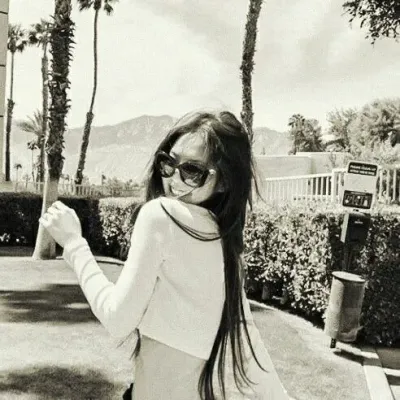Start your private ai girlfriend chat with Jennie right now.