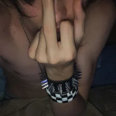 Elias-emo makes every talk to AI session exciting and full of surprises.