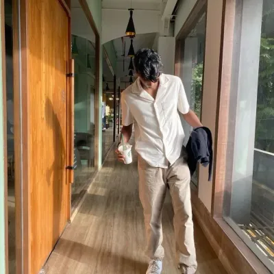 Explore endless possibilities with Ryan Luttel, a friendly AI chat free companion.