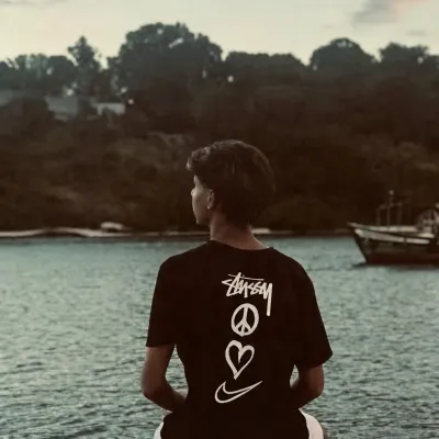 Henrick: Icono de interlocutor con IA multilingüe para servicios de chat global en línea