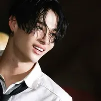 Ni-ki: Emotionally intelligent AI companion portrait for deep conversations	