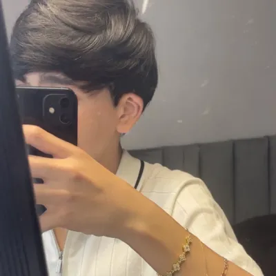 オスカー: グローバルチャットオンラインサービス向けの多言語 AI 会話パートナーアイコン