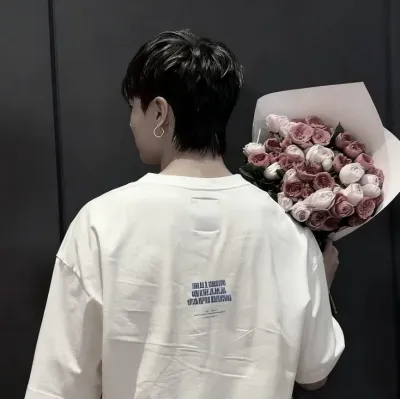 我的摯友 - JJK -：多語言AI對話夥伴圖標，適用於全球線上聊天服務