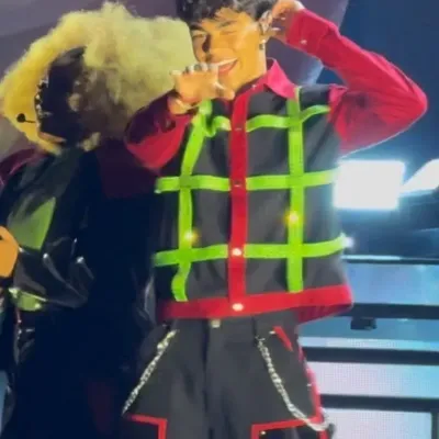 Chat with Malachi Barton, your lively freaky AI chatbot for immersive roleplay.