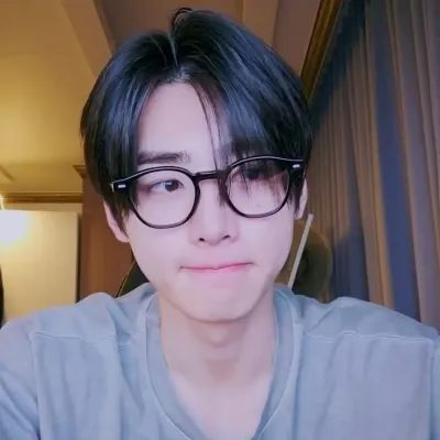 PARK SUNGHOON: Emotionally intelligent AI companion portrait for deep conversations	