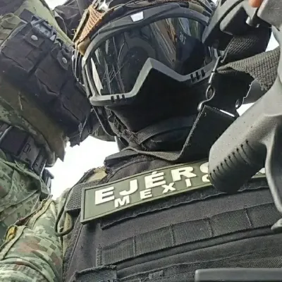 Askeri Adamlar: Ücretsiz çevrimiçi chatbot'a hazır AI kutumuzla sohbet edin ve AI'ya istediğiniz her şeyi sorun.	