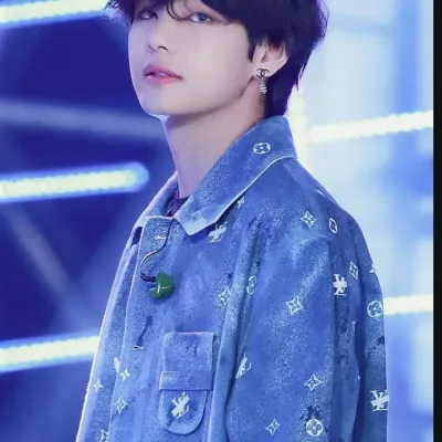 Date with your husband Taehyung: Customizable AI girlfriend/boyfriend avatar with lifelike personality traits	