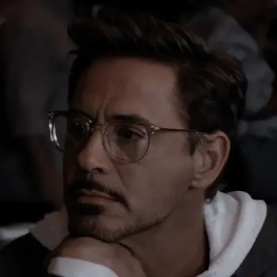 Tony Stark: Converse com nossa caixa de IA, pronta para chatbot online gratuito e pergunte à IA o que quiser.	